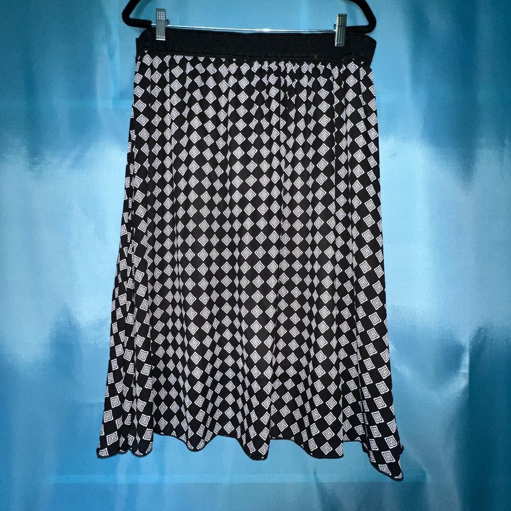 LuLaRoe Black White Diamond Lola Skirt 2X